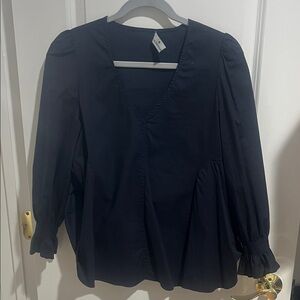 Navy Pomander Place top